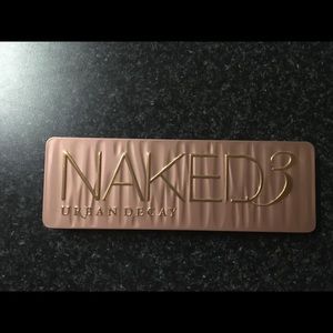 Naked 3 Pallete